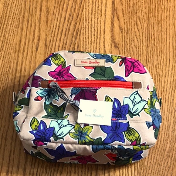 BNWT Vera Bradley Medium Cosmetic in Falling Flowers Neutral - Pretty! - Picture 1 of 5